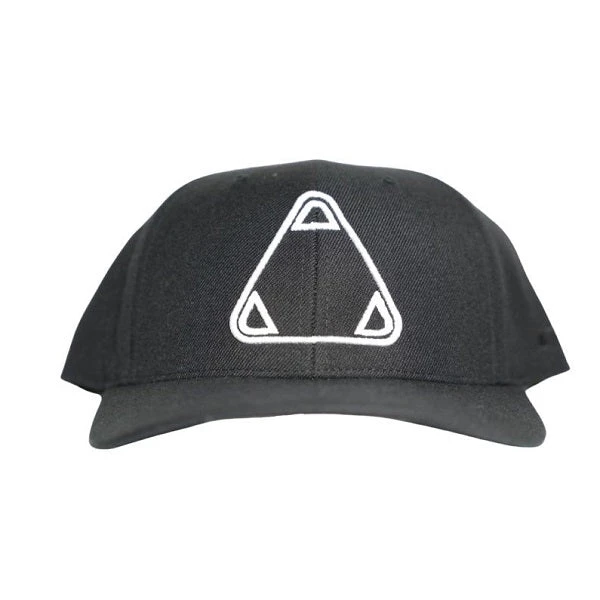 Casquette Triangle 1 Casquette Triangle