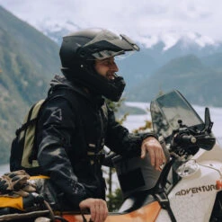 Casque Aventure Atlas Solid -ADM Sport Boutique CkxAtlas imageencontexte